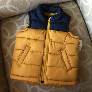 🆕 Old navy frost free vest size 2T